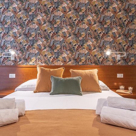 Vittoria Garden Suites ローマ エクステリア 写真