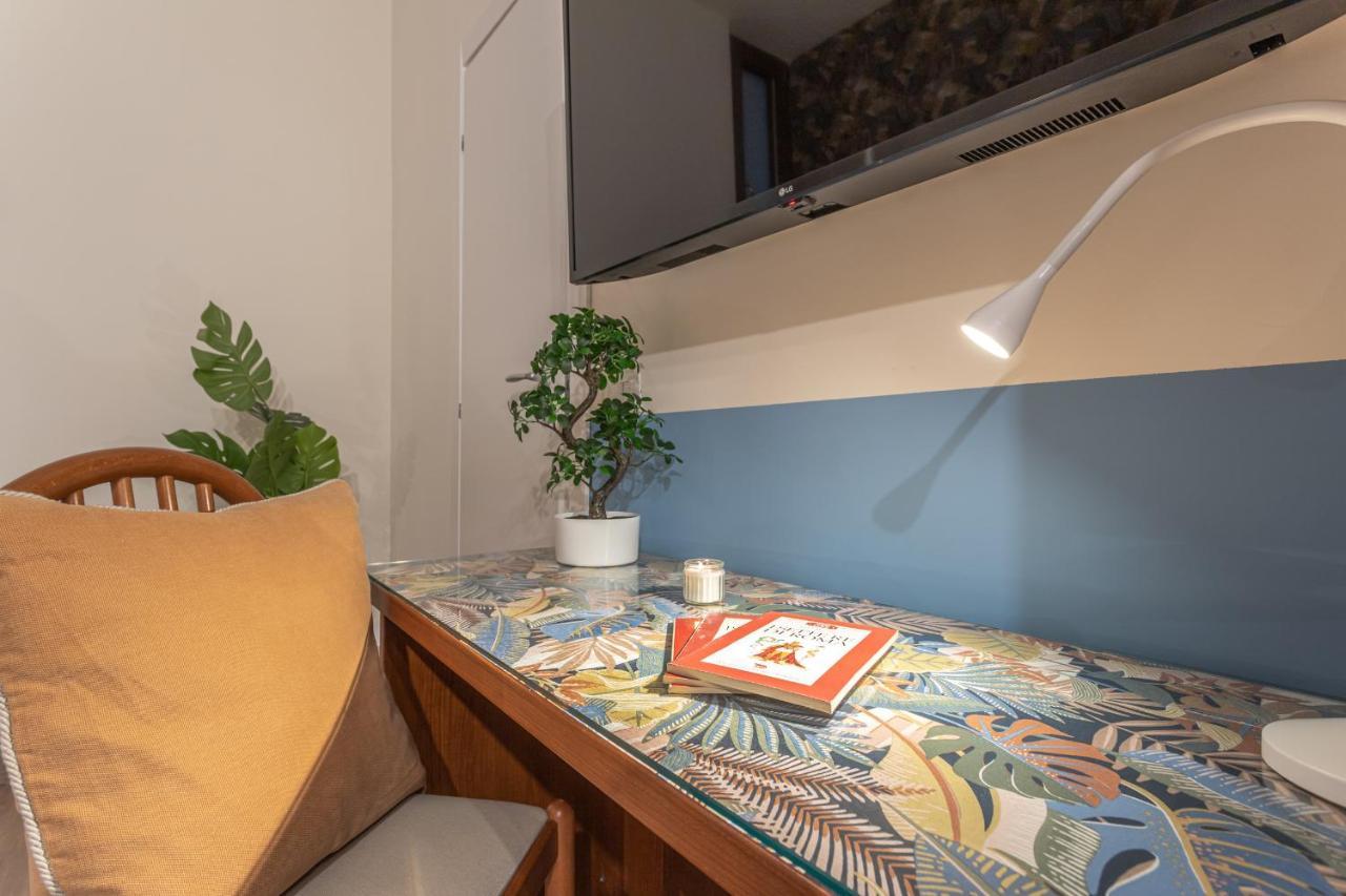 Vittoria Garden Suites ローマ エクステリア 写真