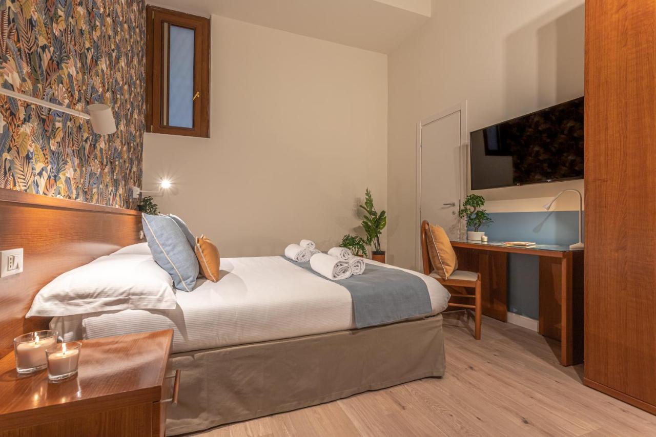 Vittoria Garden Suites ローマ エクステリア 写真