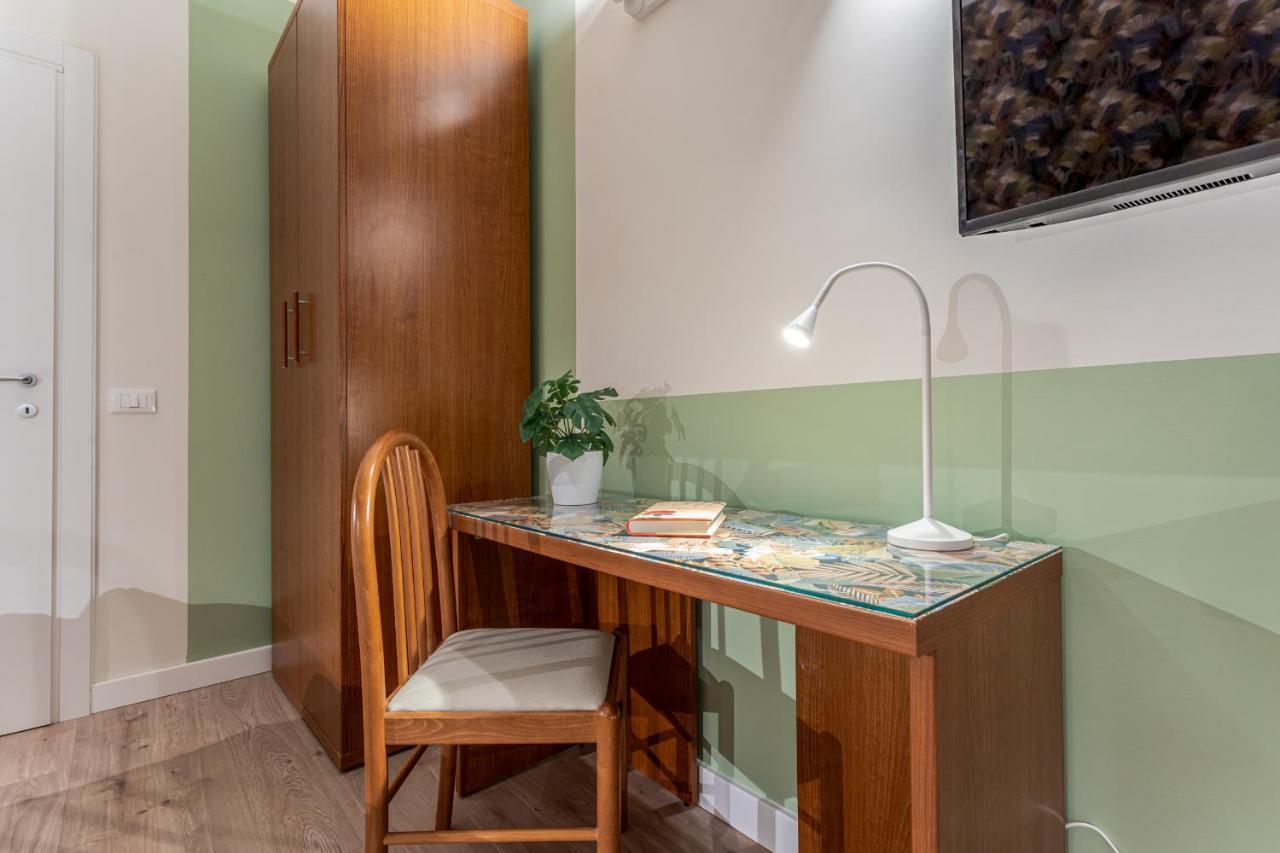 Vittoria Garden Suites ローマ エクステリア 写真