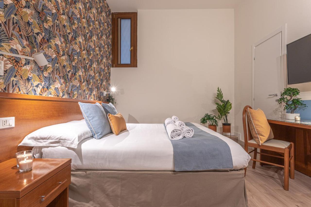 Vittoria Garden Suites ローマ エクステリア 写真