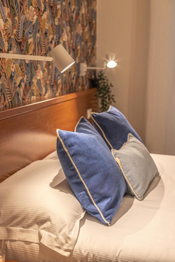 Vittoria Garden Suites ローマ エクステリア 写真